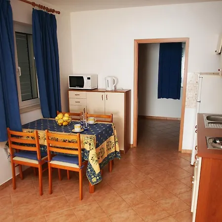 Apartment Mandre 4092d *